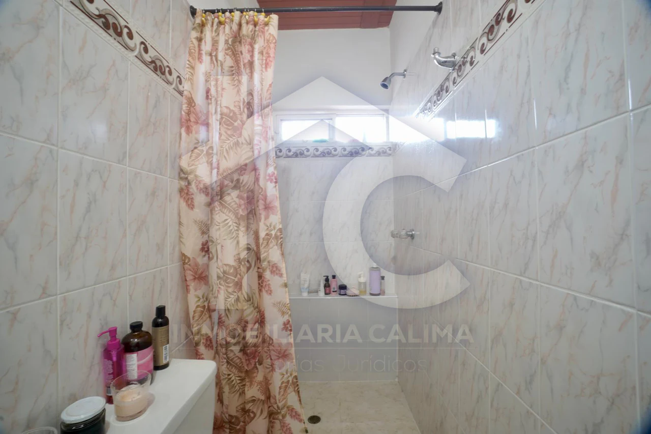 Casa de 2 viviendas en el Canadá Calima Darién